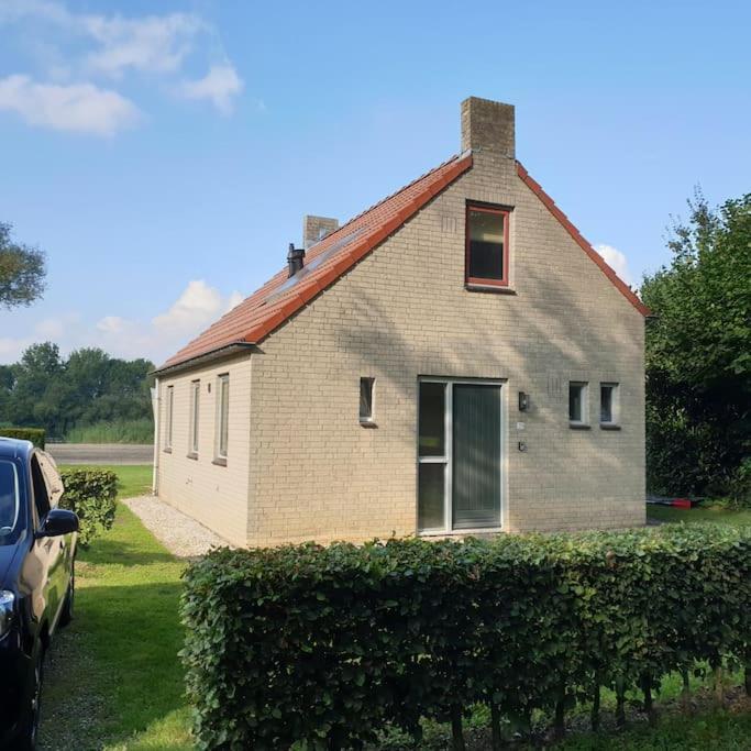 Gezellige Vakantiewoning Aan Het Water In Ewijk - Recreational Only No Workers 외부 사진