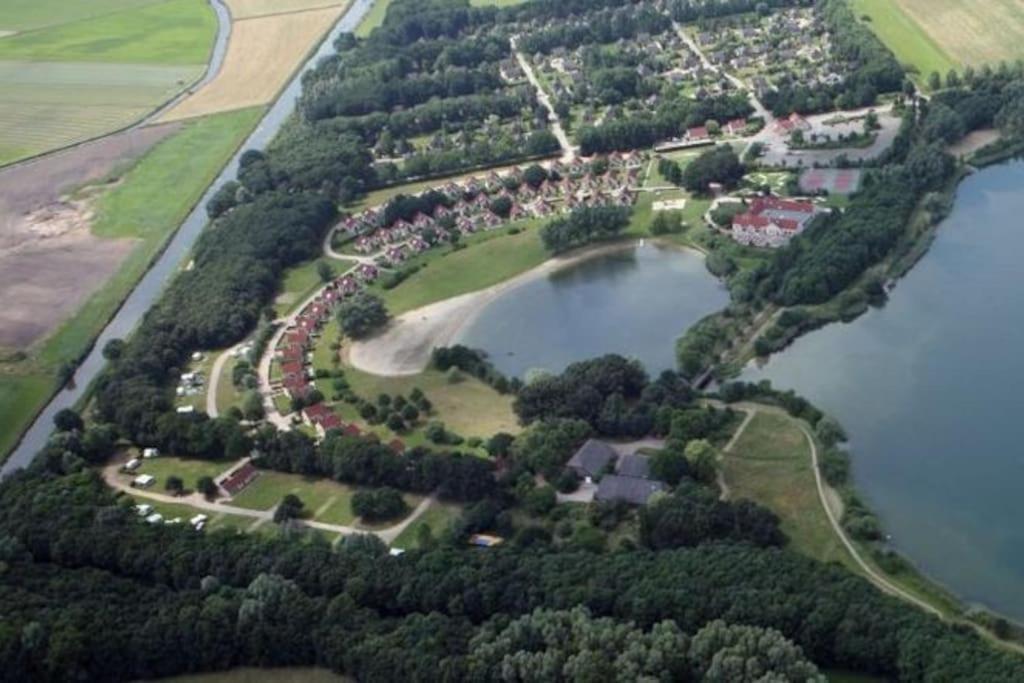 Gezellige Vakantiewoning Aan Het Water In Ewijk - Recreational Only No Workers 외부 사진