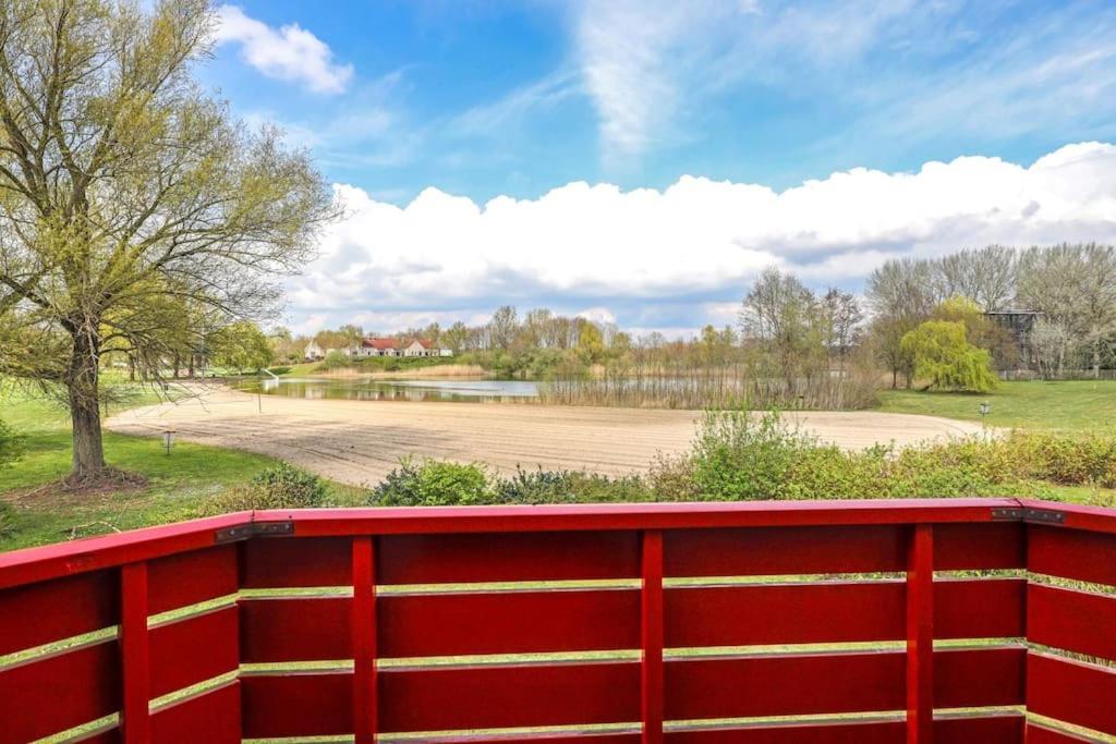 Gezellige Vakantiewoning Aan Het Water In Ewijk - Recreational Only No Workers 외부 사진