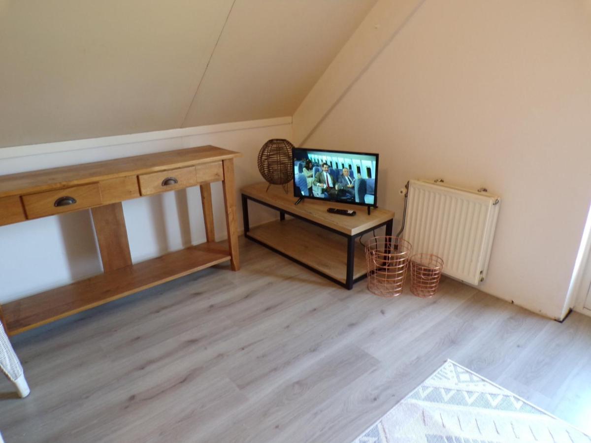 Gezellige Vakantiewoning Aan Het Water In Ewijk - Recreational Only No Workers 외부 사진