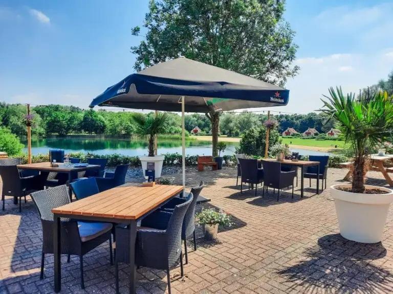 Gezellige Vakantiewoning Aan Het Water In Ewijk - Recreational Only No Workers 외부 사진