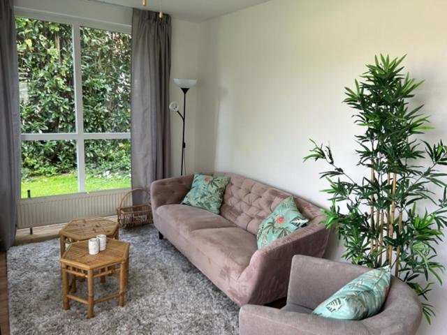Gezellige Vakantiewoning Aan Het Water In Ewijk - Recreational Only No Workers 외부 사진