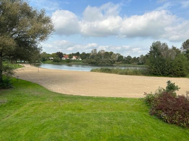 Gezellige Vakantiewoning Aan Het Water In Ewijk - Recreational Only No Workers 외부 사진